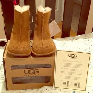 New in box UGG Infants Boo bootie size S, M, L